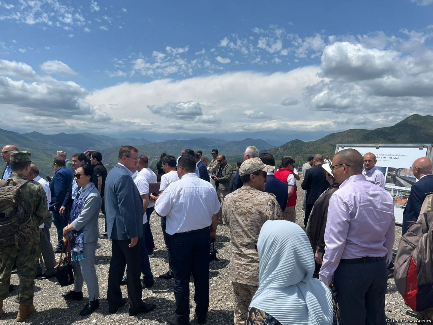 Diplomatik korpus nümayəndələri Laçında qurulmaqda olan Aqro Sənaye Parkı ilə tanış olublar (FOTO)