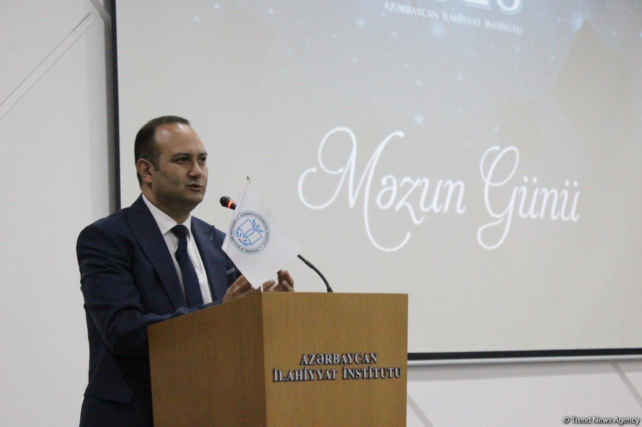 Azərbaycan İlahiyyat İnstitutunda Məzun Günü keçirilib (FOTO)