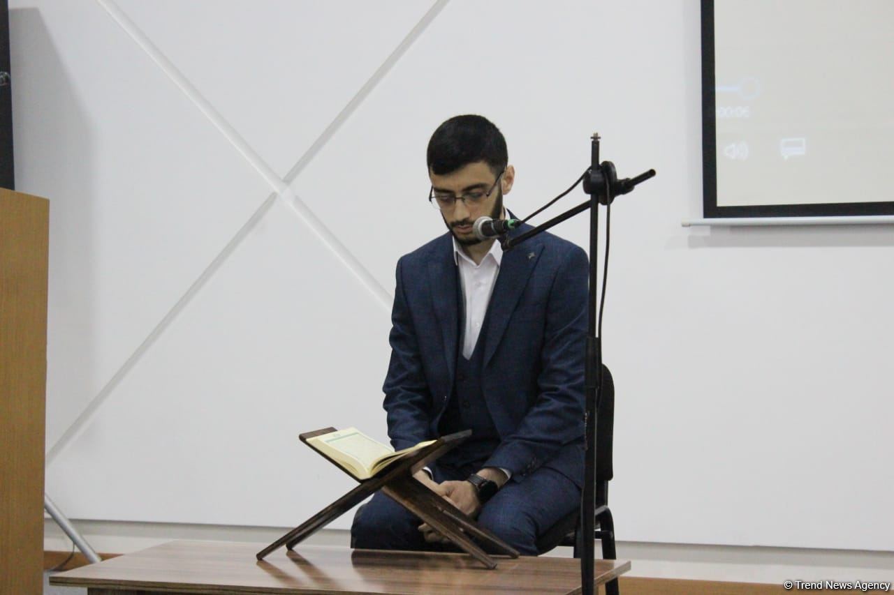 Azərbaycan İlahiyyat İnstitutunda Məzun Günü keçirilib (FOTO)
