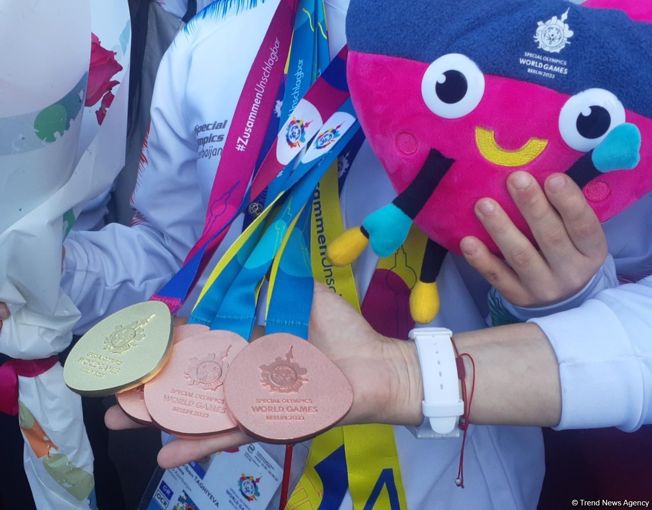 Xüsusi Yay Olimpiya Oyunlarında iştirak edən azərbaycanlı gimnast Almaniyadan medalla qayıdır (FOTO)