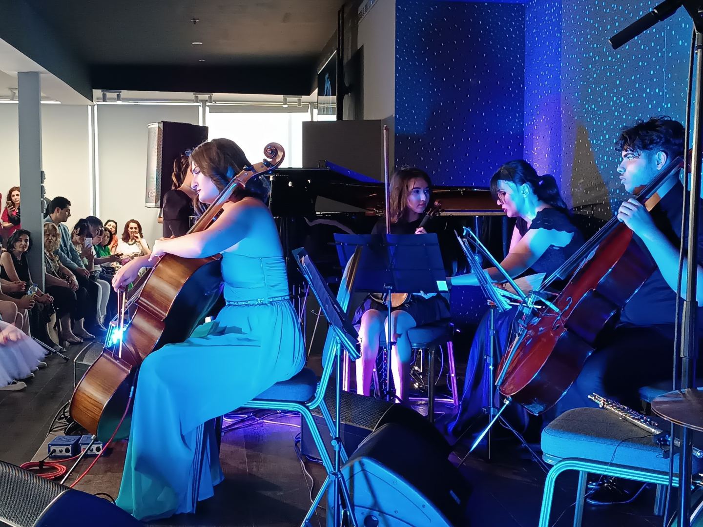 Bakı Piano Festivalı çərçivəsində “Violonçel tarixi” adlı musiqili tamaşa nümayiş olunub (FOTO/VİDEO)