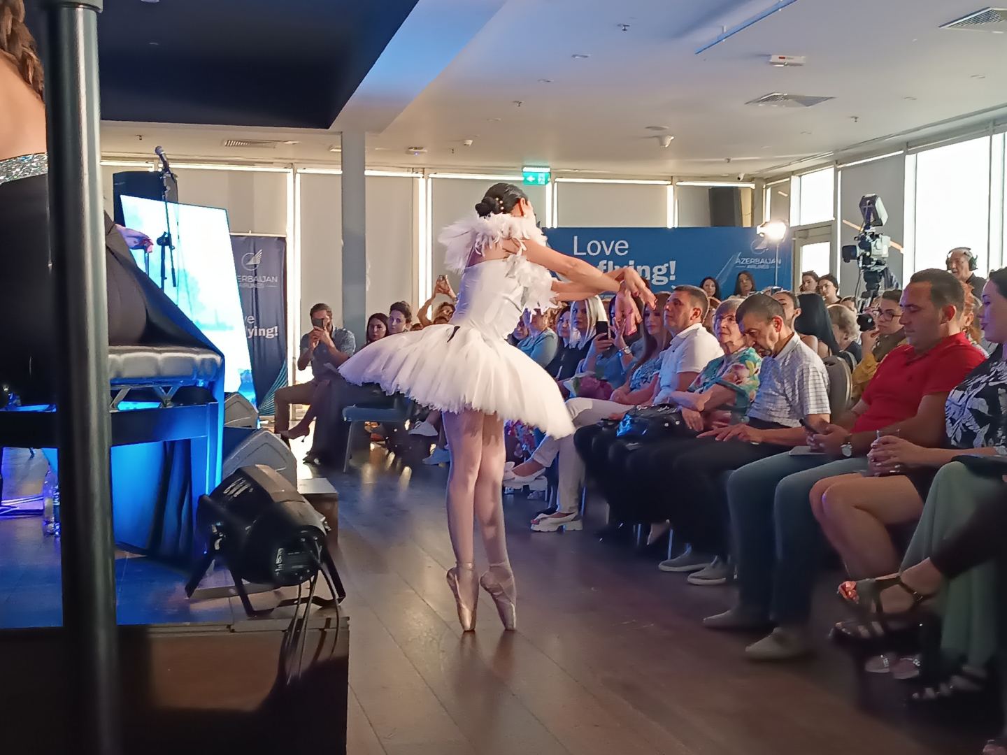 Bakı Piano Festivalı çərçivəsində “Violonçel tarixi” adlı musiqili tamaşa nümayiş olunub (FOTO/VİDEO)