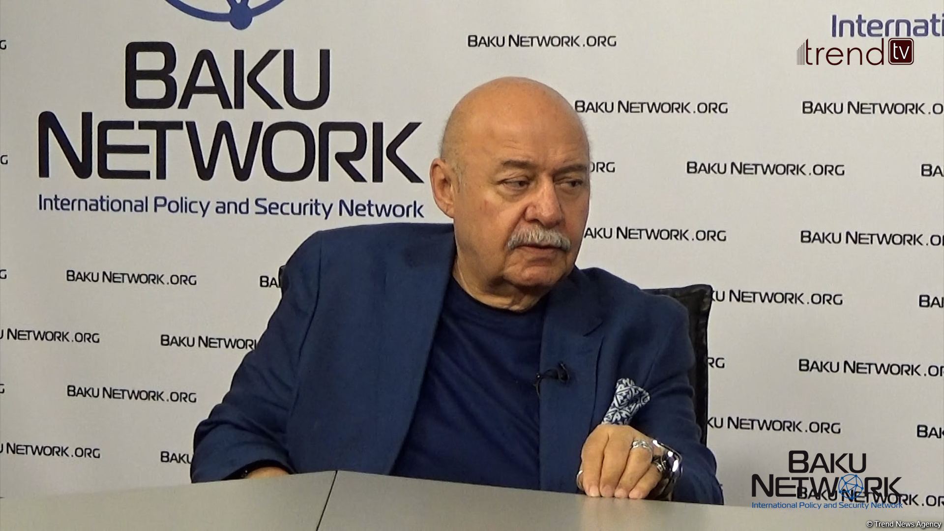 Qarabağın erməni azlığı gənc nəslin taleyi haqqında düşünməlidir - Elbəy Qasımzadə “Tofiq Abbasovla dialoq” verilişində (FOTO/VİDEO)