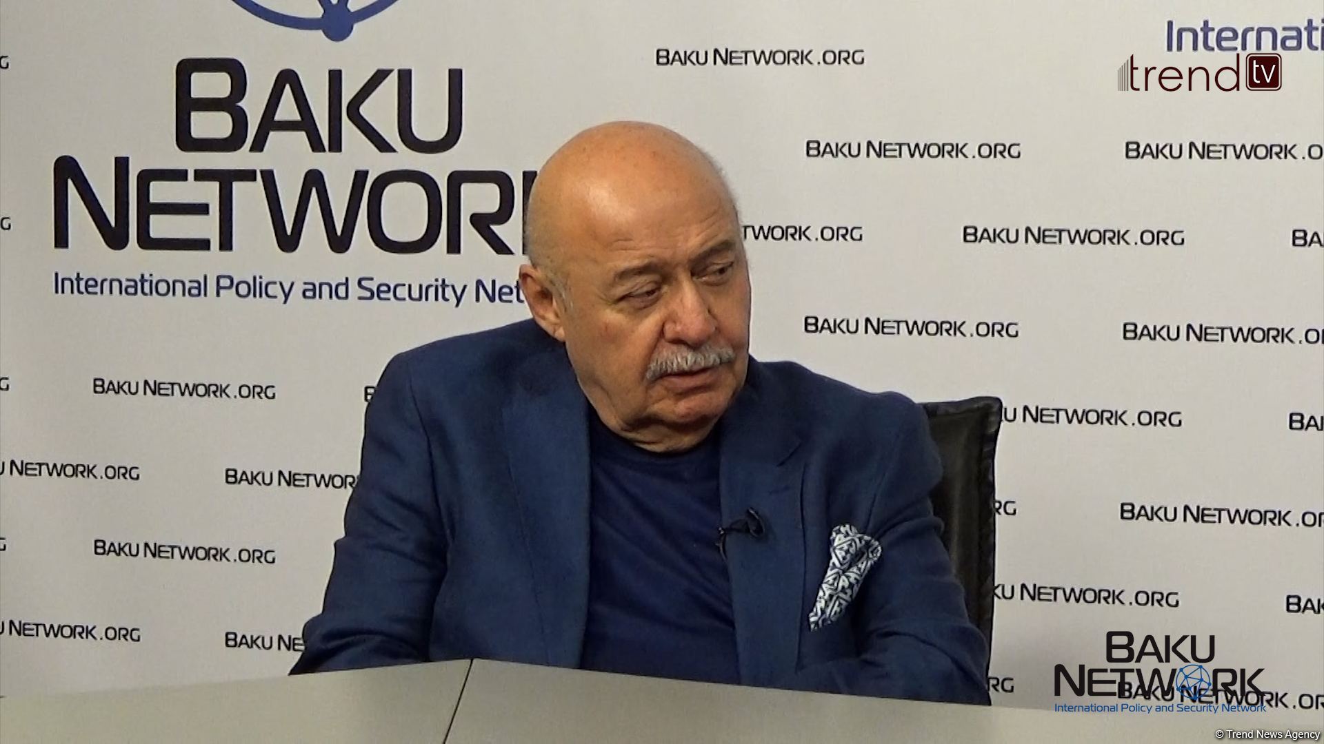 Qarabağın erməni azlığı gənc nəslin taleyi haqqında düşünməlidir - Elbəy Qasımzadə “Tofiq Abbasovla dialoq” verilişində (FOTO/VİDEO)