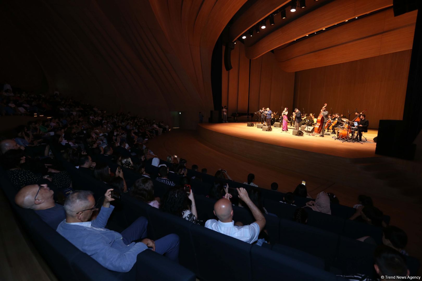 “Bakı Yay Caz Günləri”nin açılışı - xoş əhval-ruhiyyə, parlaq emosiyalar və möhtəşəm  musiqi (FOTO/VİDEO)