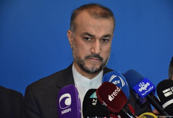 Kommunikasiyaların açılması ilə bağlı Prezident İlham Əliyevlə müzakirə apardıq - İran XİN rəhbəri