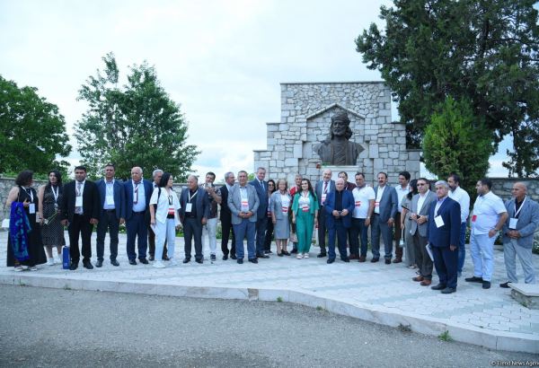 Vaqif Poeziya Günlərində böyük şairin xatirəsi anılıb (FOTO)