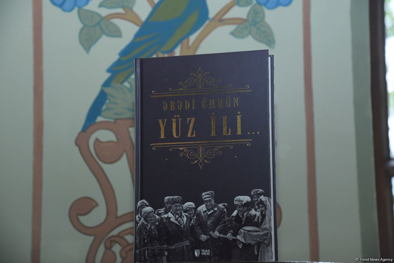 Şuşada Ulu Öndər Heydər Əliyevə həsr olunmuş “Əbədi ömrün 100 ili” kitabının təqdimatı və elmi konfrans keçirilib (FOTO)