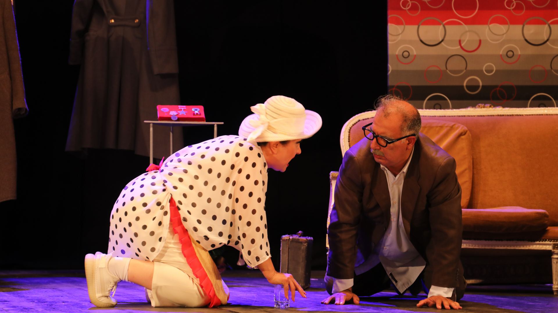 Sumqayıt Dövlət Dram Teatrı Lənkəranda "Öldür məni, canciyər" komediyasını oynayıb