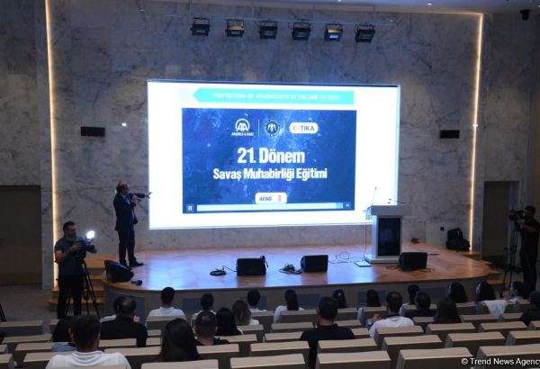Anadolu Agentliyi tərəfindən televiziya jurnalistləri üçün "Hərbi jurnalistika" mövzusunda təlim keçirilib (FOTO)