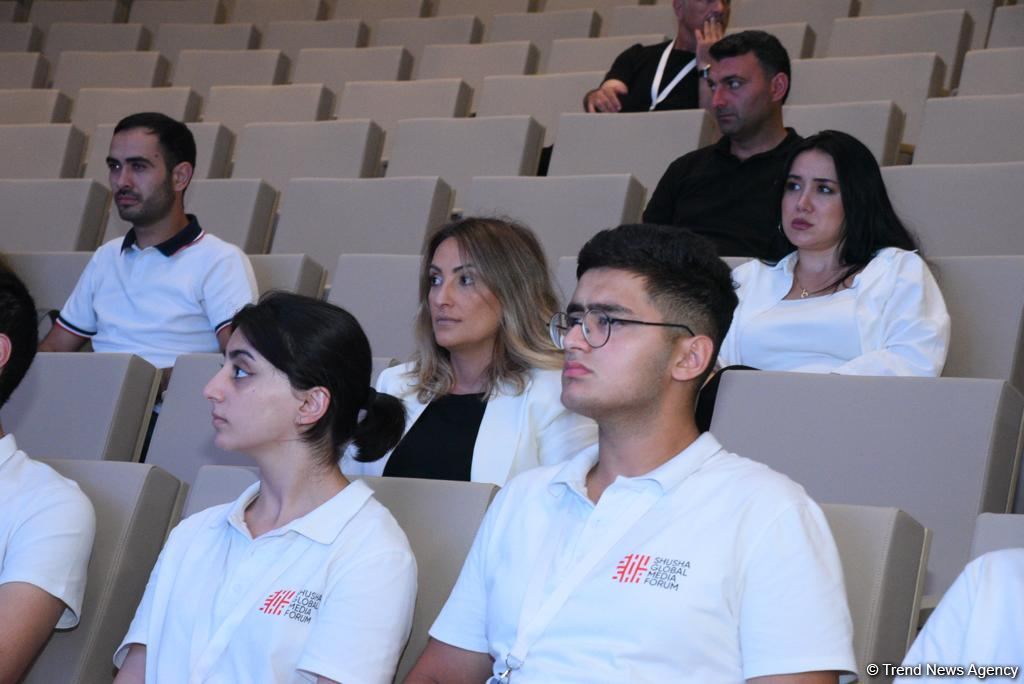 Anadolu Agentliyi tərəfindən televiziya jurnalistləri üçün "Hərbi jurnalistika" mövzusunda təlim keçirilib (FOTO)
