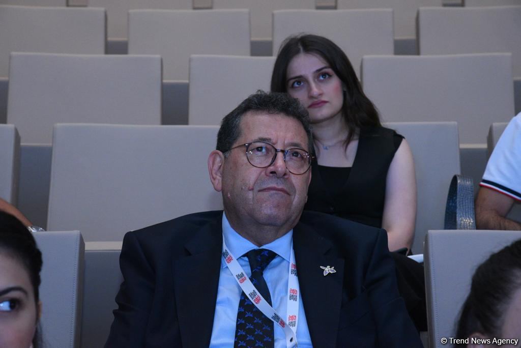 Anadolu Agentliyi tərəfindən televiziya jurnalistləri üçün "Hərbi jurnalistika" mövzusunda təlim keçirilib (FOTO)