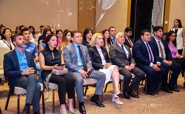 ADA Universiteti Fondu Ekoloji tərəfdaş adına layiq görülüb (FOTO)