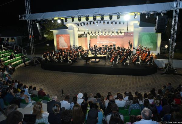 Raxmaninovun musiqisi və Şekspirin sonetləri - Qəbələ Beynəlxalq Musiqi Festivalı çərçivəsində möhtəşəm konsert (FOTO)