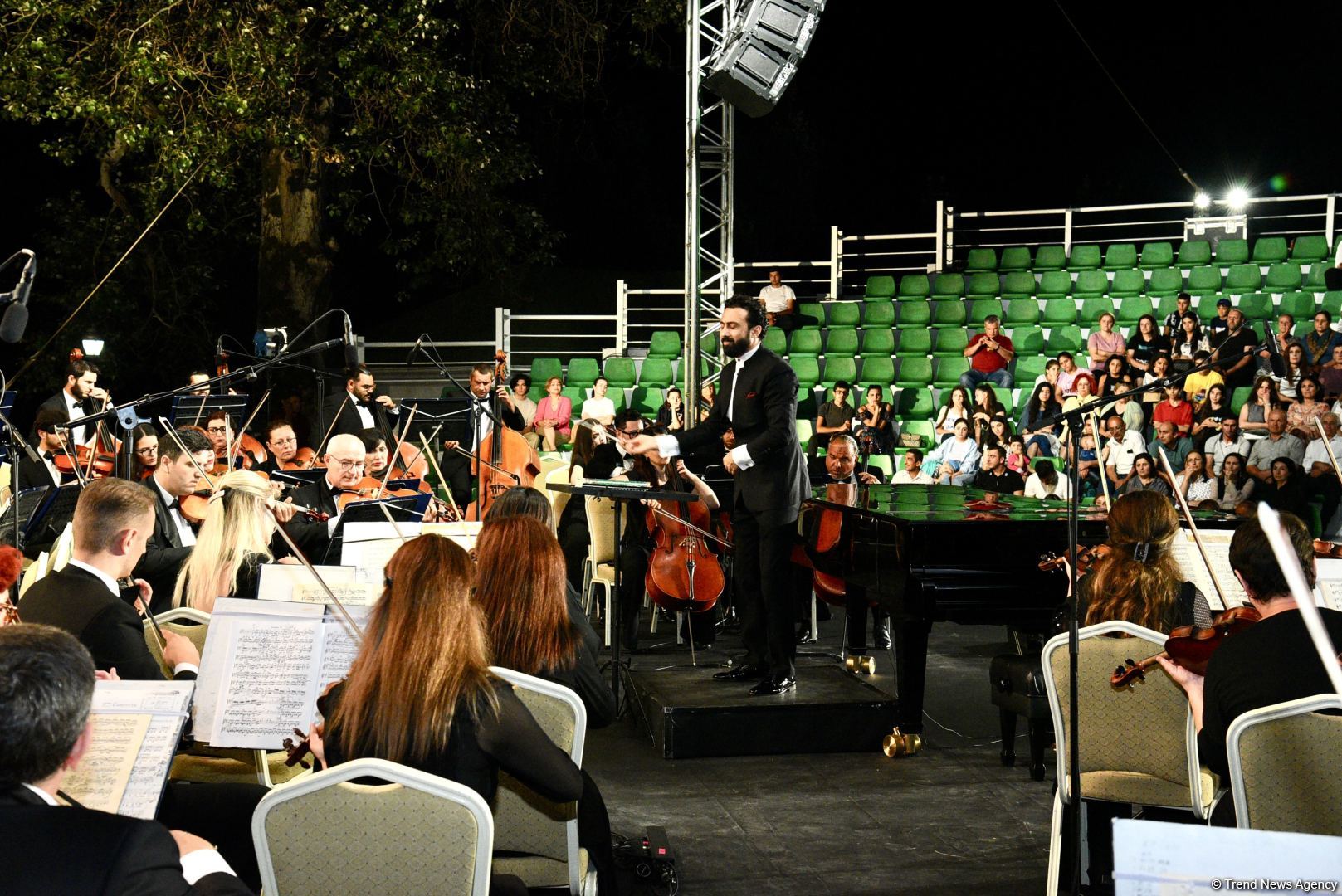 Raxmaninovun musiqisi və Şekspirin sonetləri - Qəbələ Beynəlxalq Musiqi Festivalı çərçivəsində möhtəşəm konsert (FOTO)