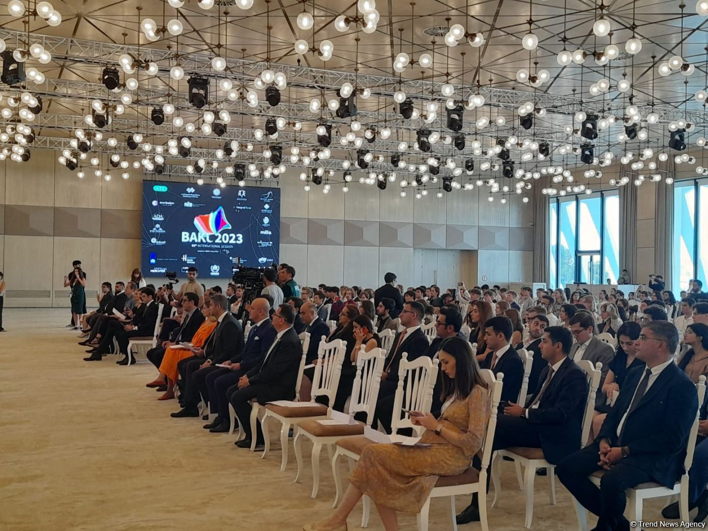 Bakıda Avropa Gənclər Parlamentinin 99-cu Beynəlxalq Sessiyası keçirilir (FOTO), (YENİLƏNİB)