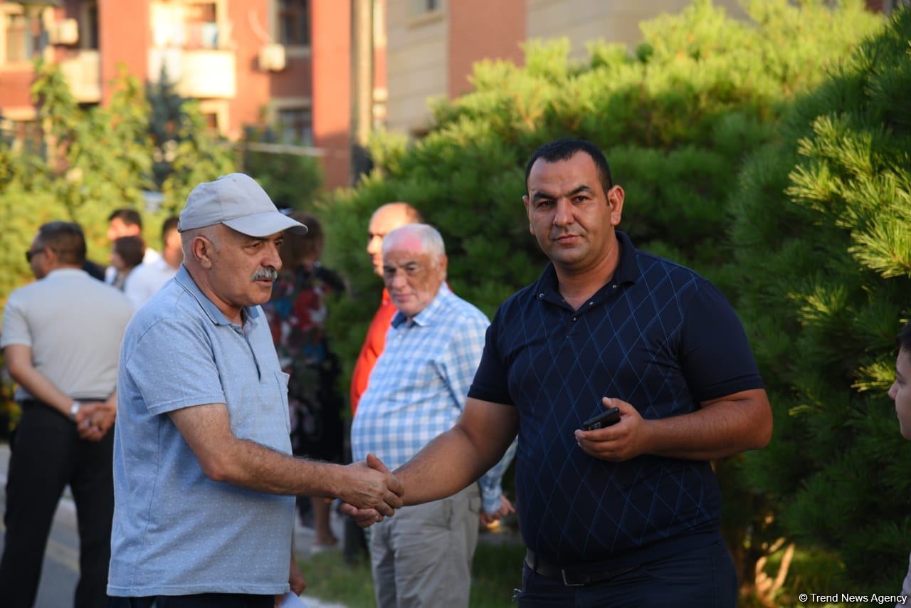 Daha 106 nəfər doğma yurda köçürüldü (FOTO/VİDEO)