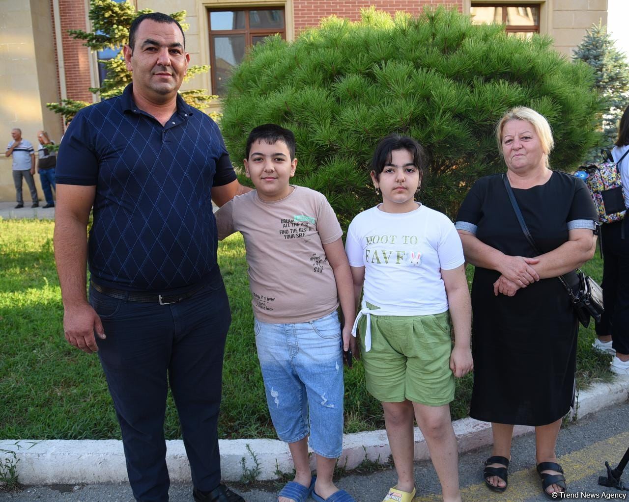 Daha 106 nəfər doğma yurda köçürüldü (FOTO/VİDEO)