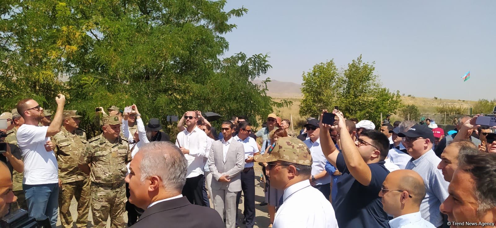 Diplomatik korpus üzvləri Ağdam-Xankəndi yolunda olublar (FOTO)