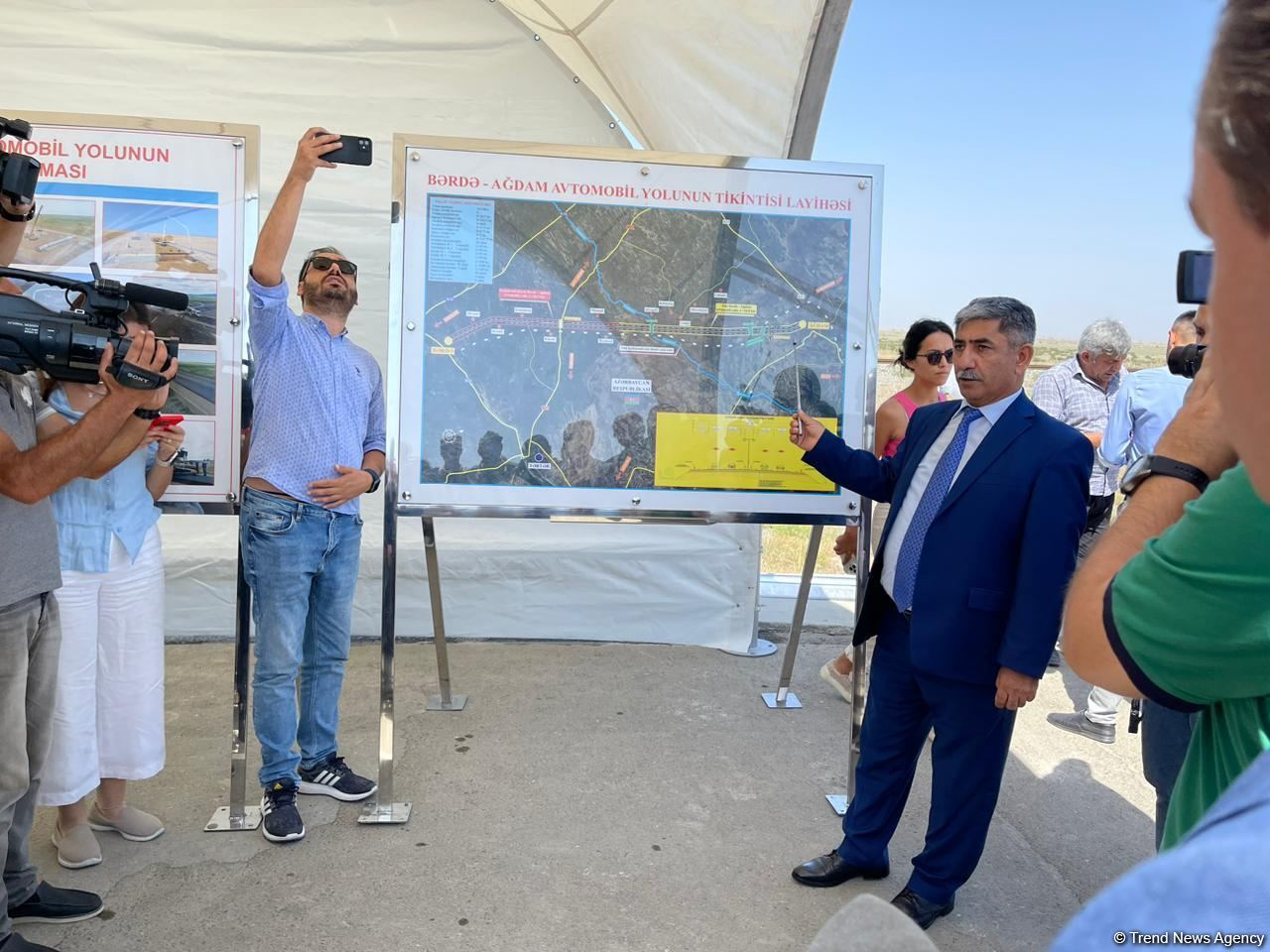 Diplomatik korpus üzvləri Xaçın çayı üzərində inşa olunan körpü ilə tanış olublar (FOTO)