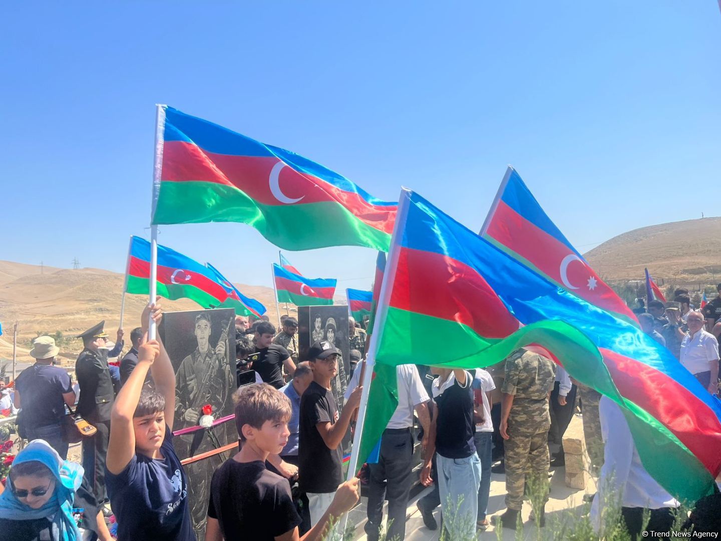 Daşaltıda 31 il əvvəl itkin düşən şəxsin meyitinin qalıqları dəfn olundu (FOTO/VİDEO)