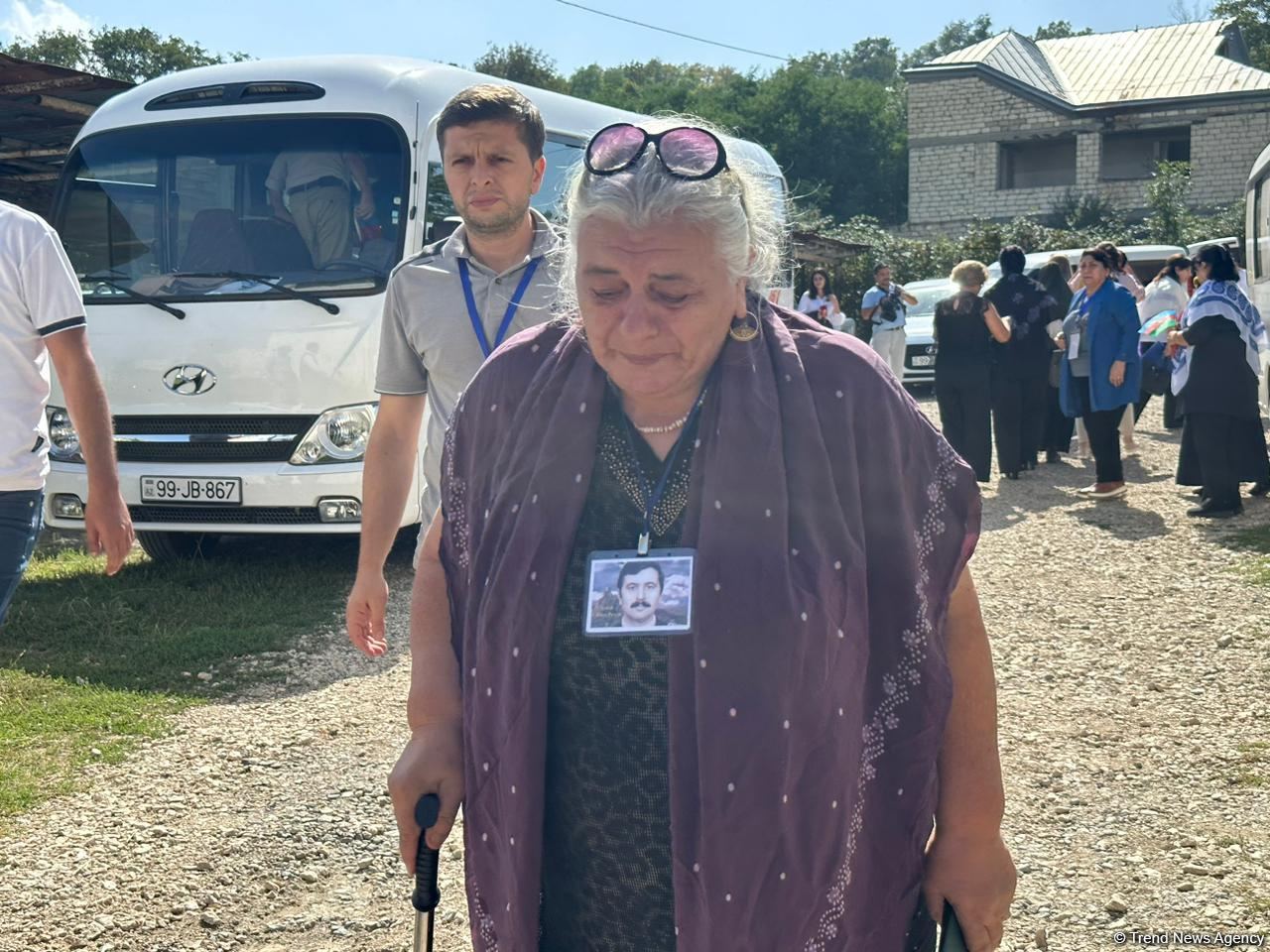 I Qarabağ müharibəsi zamanı itkin düşmüş şəxslərin ailə üzvləri Şuşada (YENİLƏNİB) (FOTO)