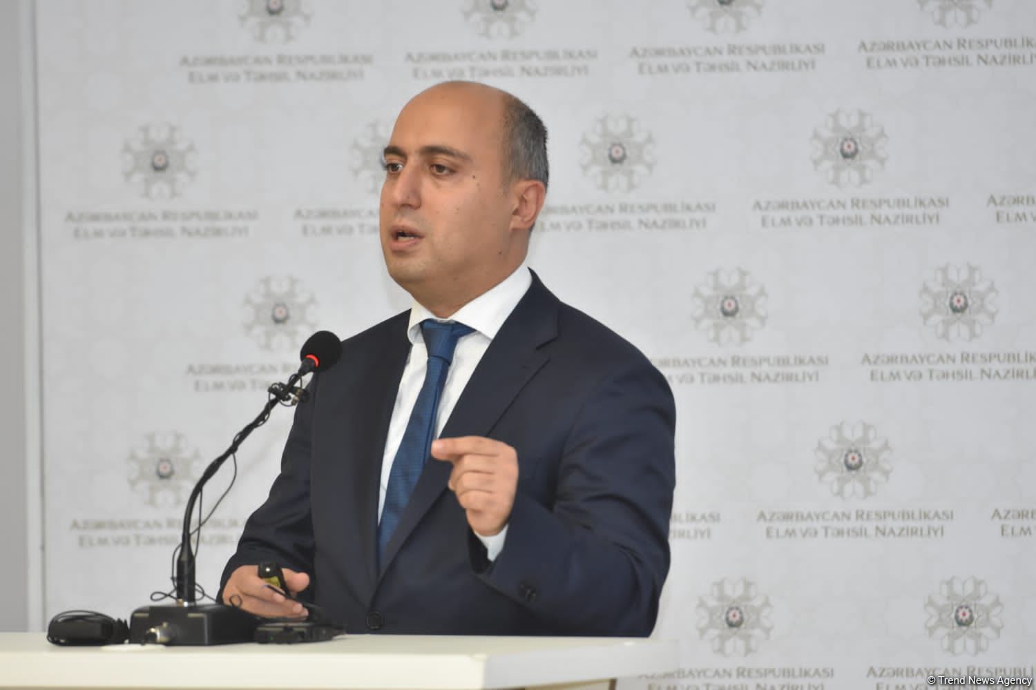 Müəllimlərin orta aylıq əməkhaqqı açıqlandı