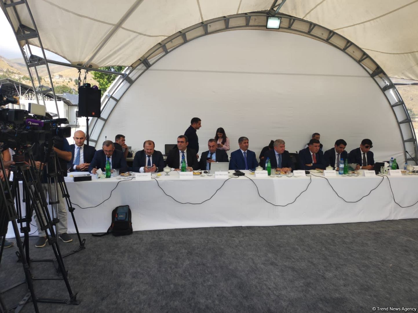 Şəhərsalma məsələləri üzrə işçi qrupunun növbəti iclası Kəlbəcərdə keçirilir (FOTO)