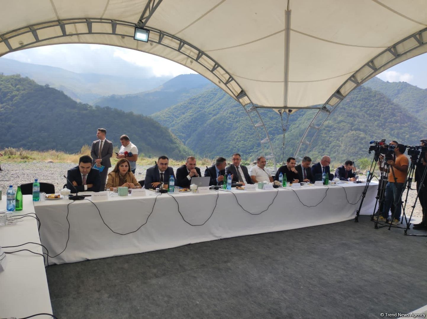 Şəhərsalma məsələləri üzrə işçi qrupunun növbəti iclası Kəlbəcərdə keçirilir (FOTO)