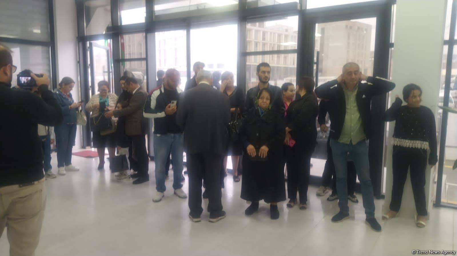 Füzuli şəhərinə köçürülən ailələrə mənzillərin açarları təqdim olunub (FOTO)