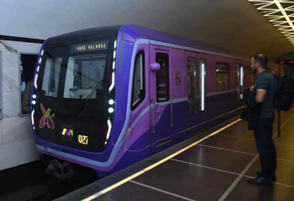 Bakı metrosundan istifadə edənlərin sayı azalıb
