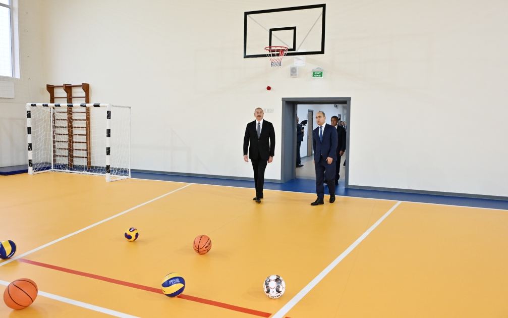 Prezident İlham Əliyev Xırdalan şəhər 11 nömrəli tam orta məktəbin yeni binasının açılışında iştirak edib (FOTO/VİDEO) (YENİLƏNİB)