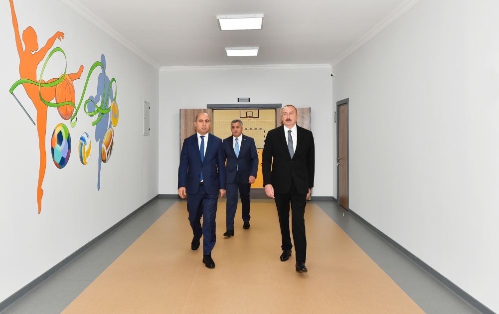 Prezident İlham Əliyev Xırdalan şəhər 11 nömrəli tam orta məktəbin yeni binasının açılışında iştirak edib (FOTO/VİDEO) (YENİLƏNİB)