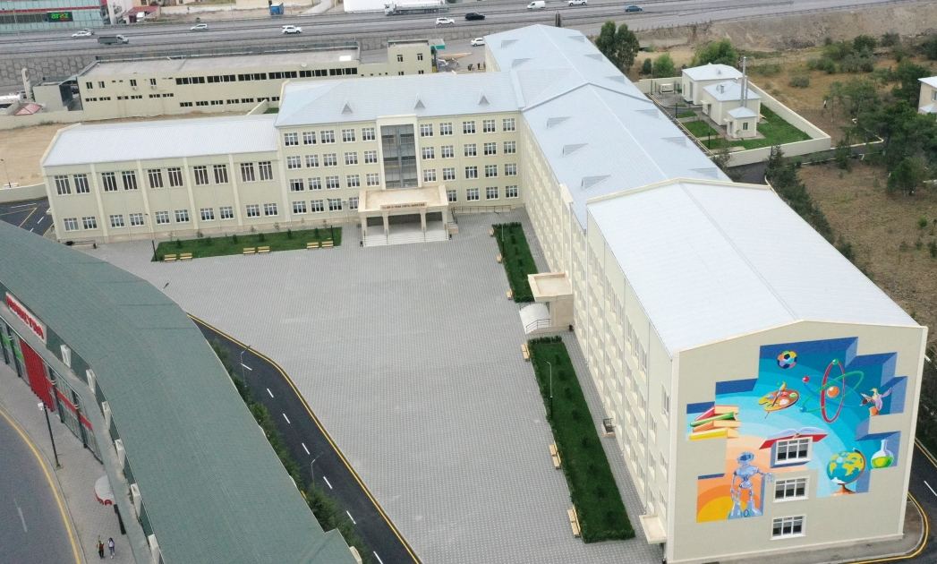 Prezident İlham Əliyev Xırdalan şəhər 11 nömrəli tam orta məktəbin yeni binasının açılışında iştirak edib (FOTO/VİDEO) (YENİLƏNİB)