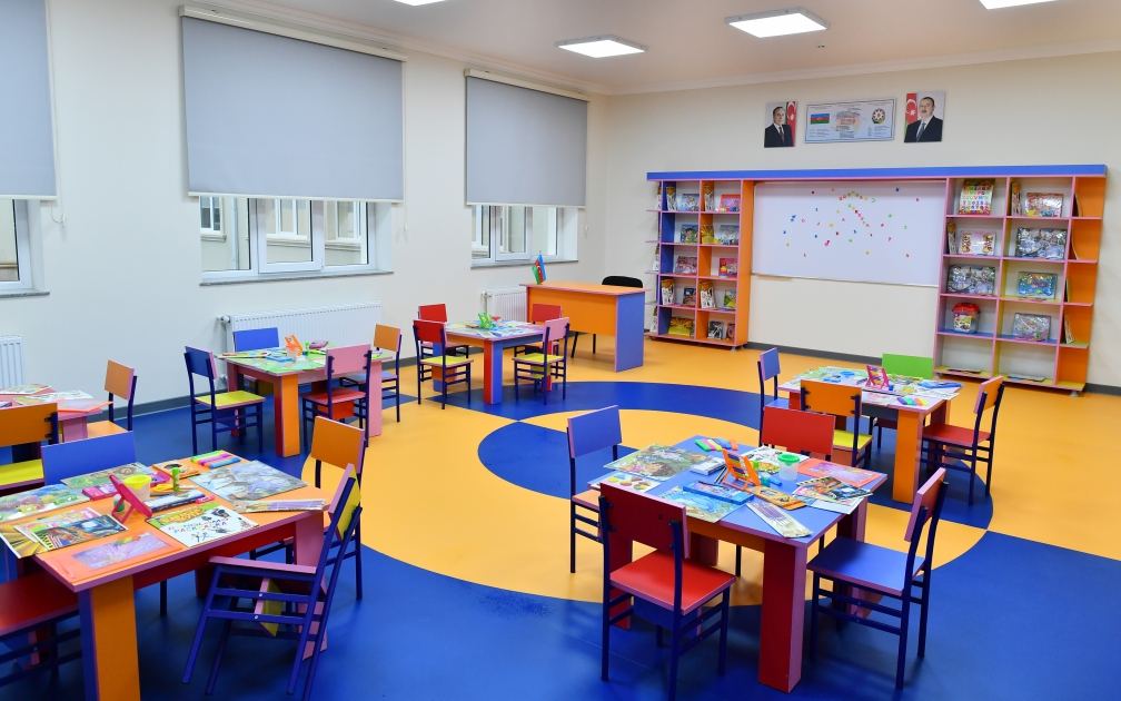 Prezident İlham Əliyev Xırdalan şəhər 11 nömrəli tam orta məktəbin yeni binasının açılışında iştirak edib (FOTO/VİDEO) (YENİLƏNİB)