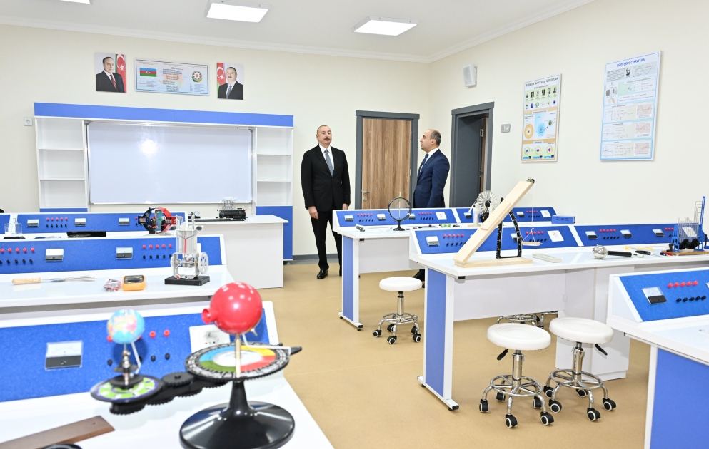 Prezident İlham Əliyev Xırdalan şəhər 11 nömrəli tam orta məktəbin yeni binasının açılışında iştirak edib (FOTO/VİDEO) (YENİLƏNİB)