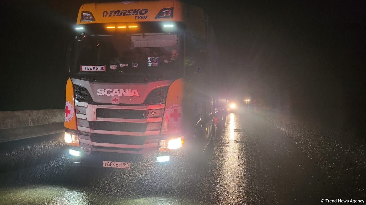 Ağdam-Xankəndi yolu AÇILDI - Humanitar yük Qarabağ ermənilərinə yola salındı (FOTO/VİDEO)