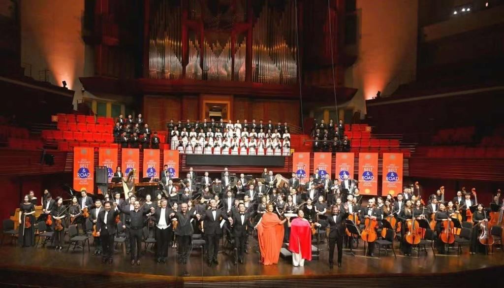 Əməkdar artist Çində keçirilən beynəlxalq musiqi festivalının açılışında çıxış etdi (FOTO)