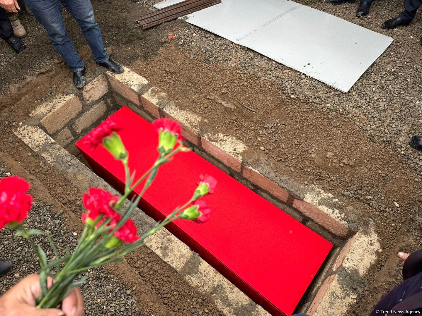 30 il sonra nəşi tapılan şəhidimiz dəfn edildi (FOTO)