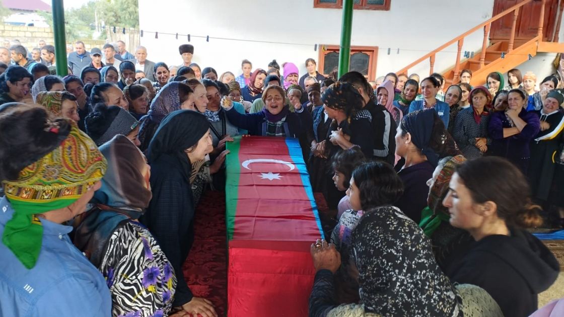 Şəhid Taleh Əliyev dəfn edildi (FOTO)