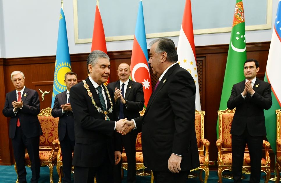 Prezident İlham Əliyev Qurbanqulu Berdiməhəmmədovun təltifolunma mərasimində iştirak edib (FOTO/VİDEO)