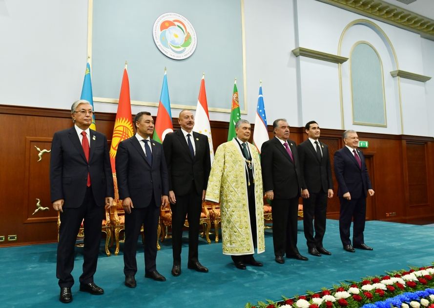 Prezident İlham Əliyev Qurbanqulu Berdiməhəmmədovun təltifolunma mərasimində iştirak edib (FOTO/VİDEO)