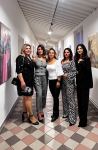 “Hisslərin rəngləri”: Zalsburqda azərbaycanlı rəssamın sərgisi açılıb (FOTO)