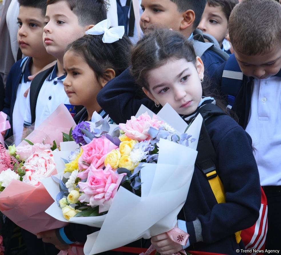 Bu gün Azərbaycanda Bilik Günüdür (FOTO)