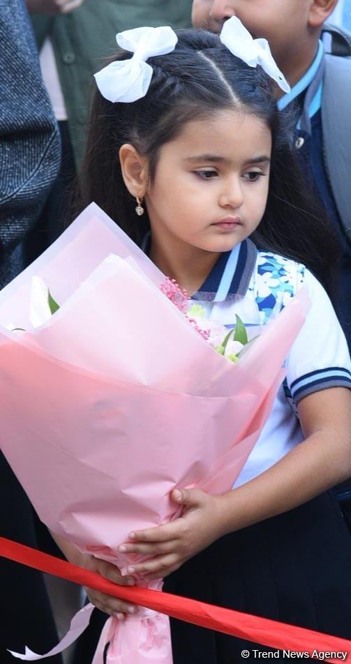 Bu gün Azərbaycanda Bilik Günüdür (FOTO)