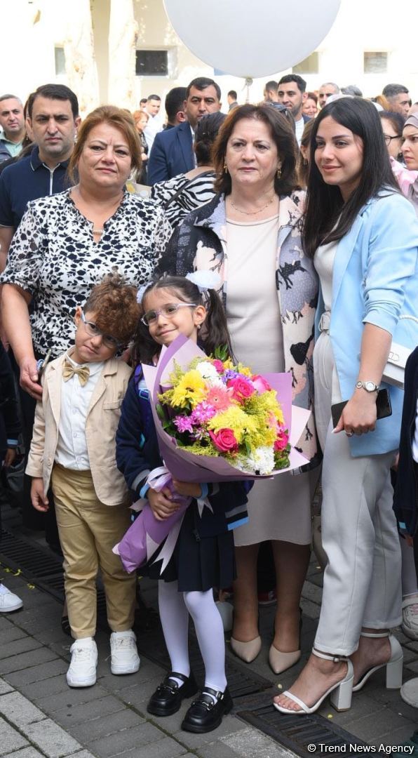 Bu gün Azərbaycanda Bilik Günüdür (FOTO)