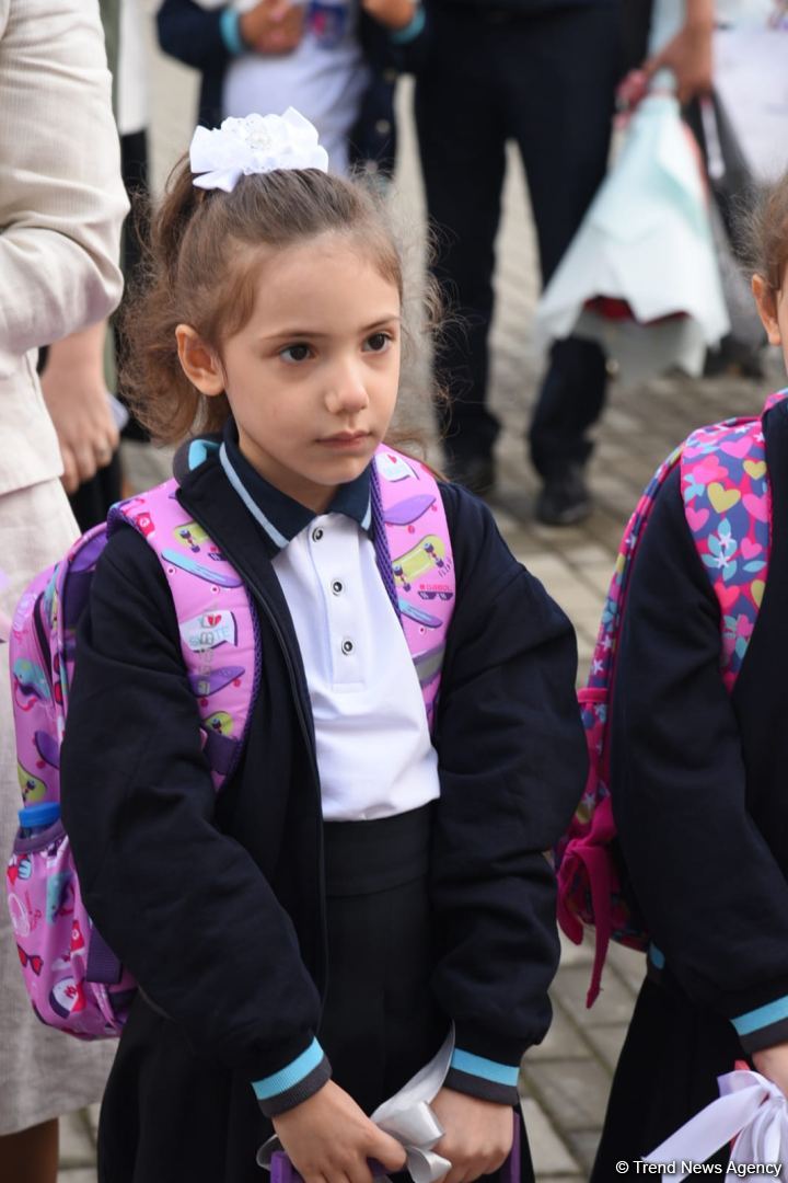 Bu gün Azərbaycanda Bilik Günüdür (FOTO)