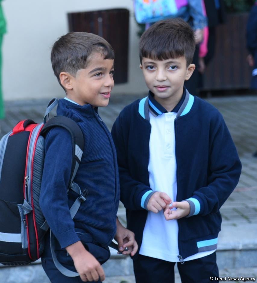 Bu gün Azərbaycanda Bilik Günüdür (FOTO)