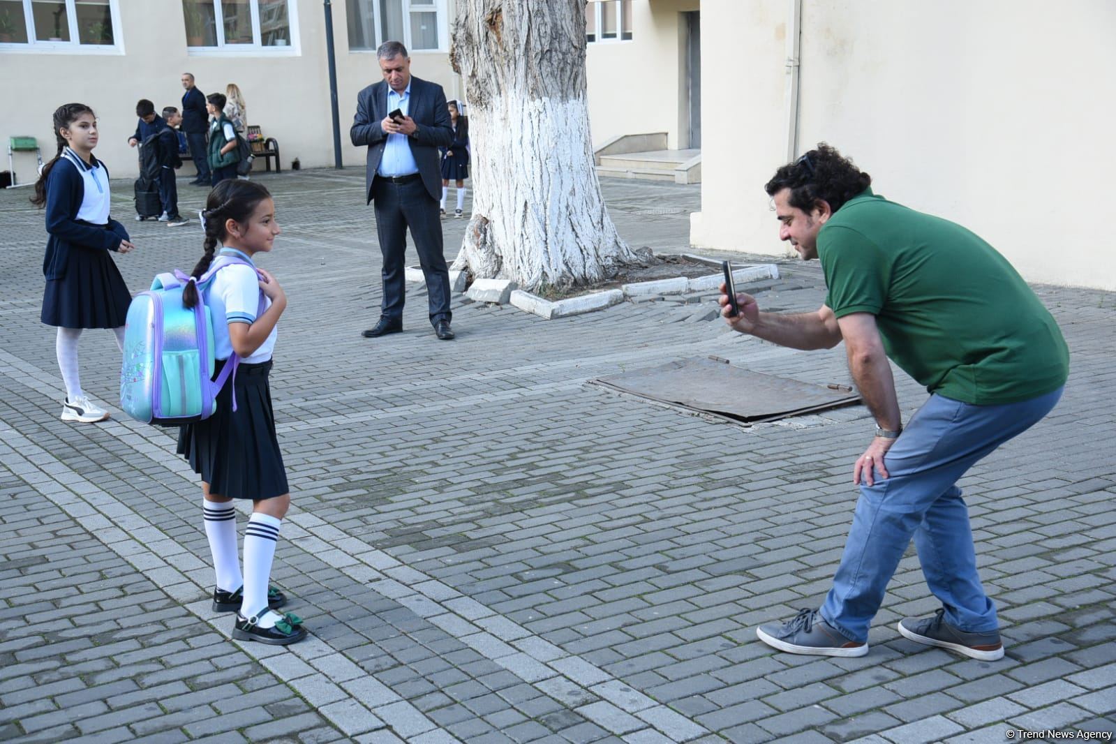 Bu gün Azərbaycanda Bilik Günüdür (FOTO)