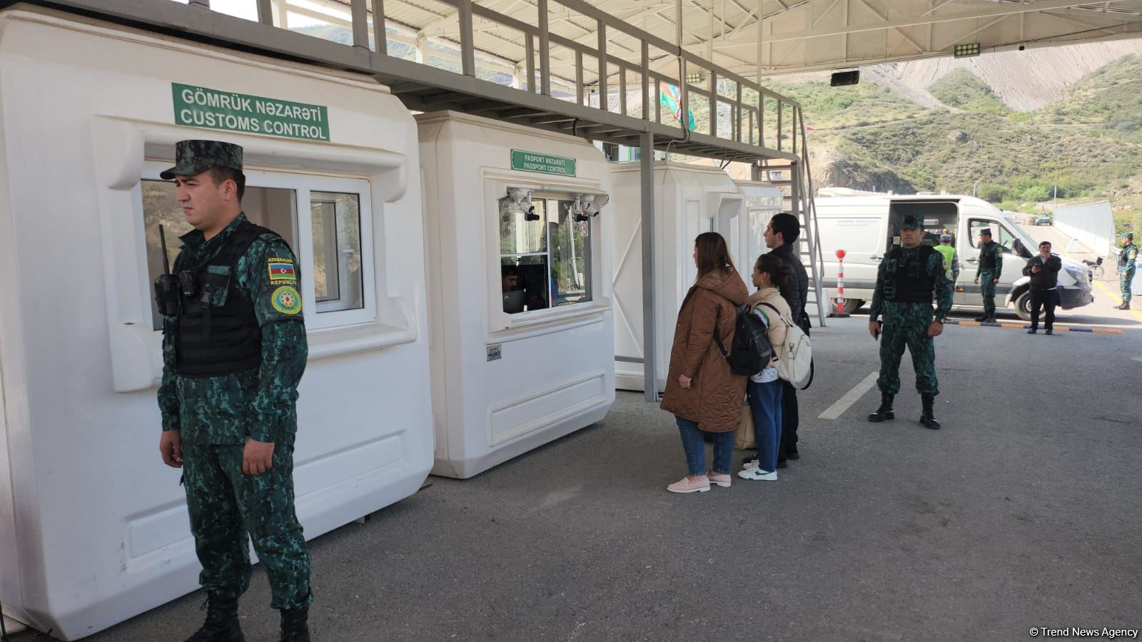 Aralarında Rusiya və Ermənistan vətəndaşları olan daha 79 nəfər Qarabağı tərk edib (FOTO)